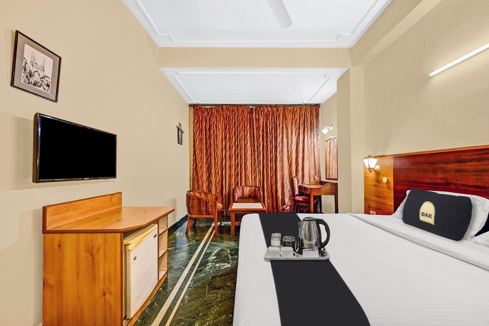 Super Townhouse Oak Hotel Belsons Taj Mahal Secundurabad Exteriör bild