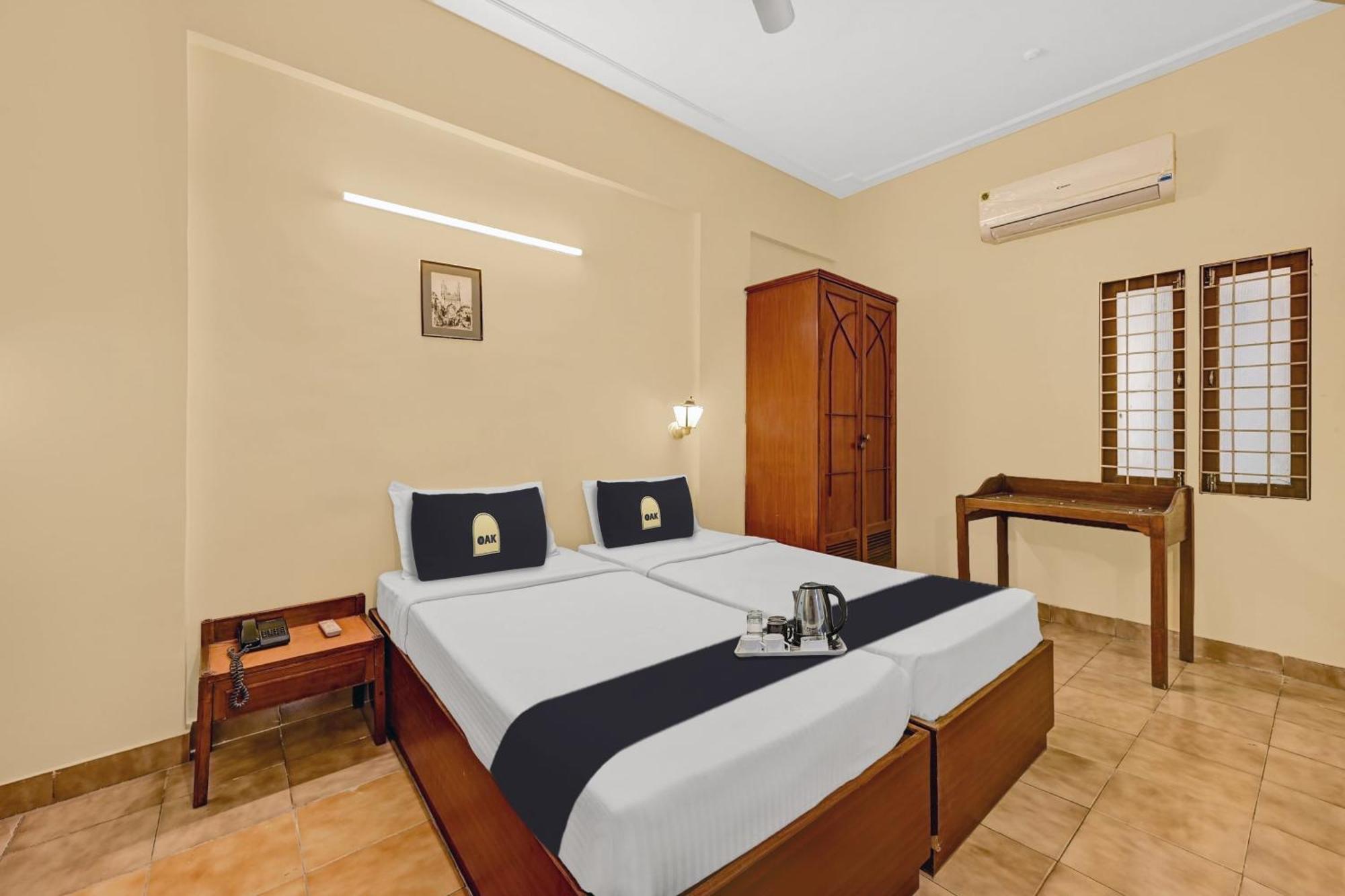 Super Townhouse Oak Hotel Belsons Taj Mahal Secundurabad Exteriör bild