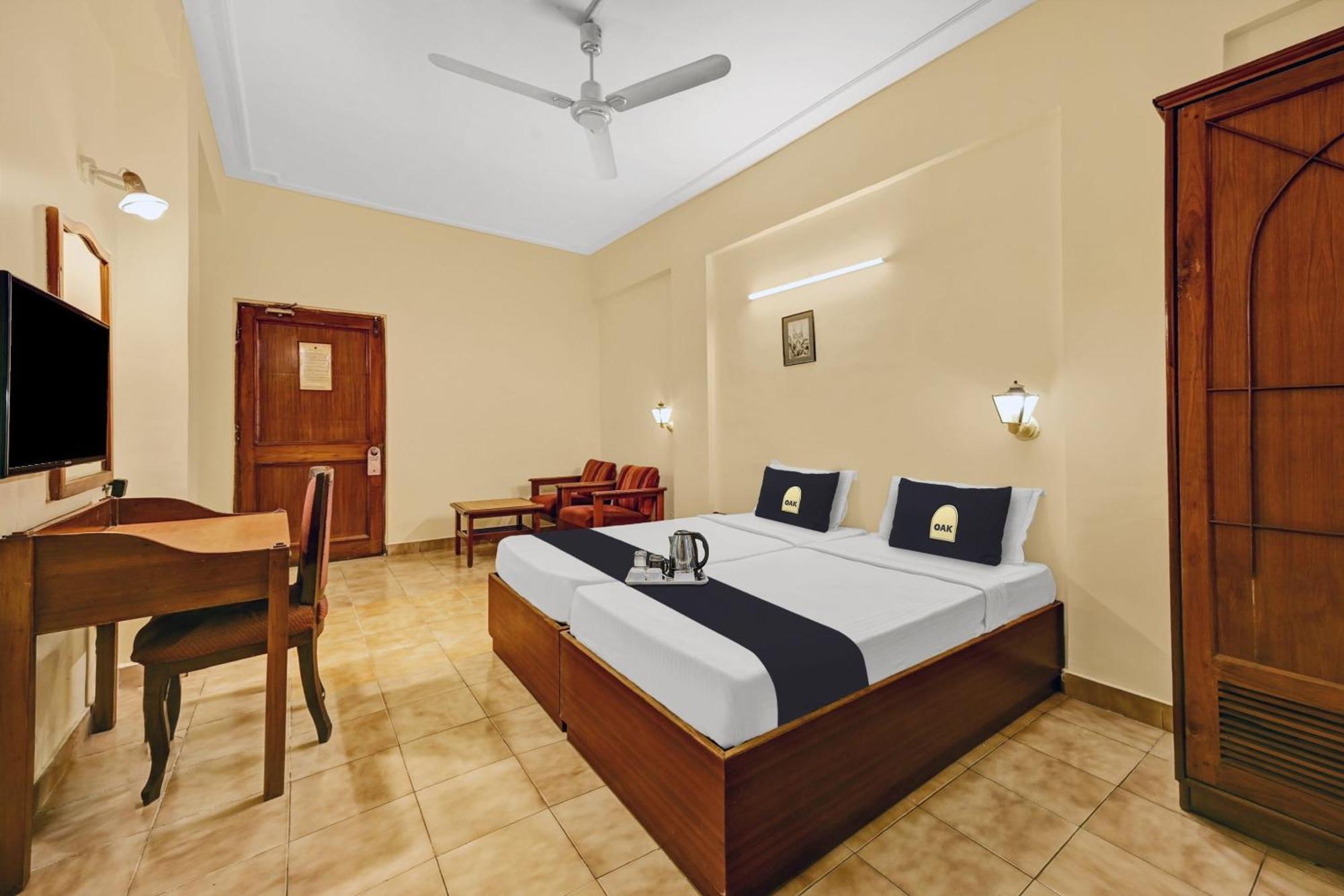 Super Townhouse Oak Hotel Belsons Taj Mahal Secundurabad Exteriör bild
